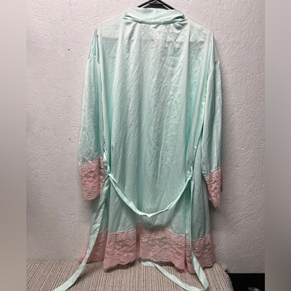Macbeth Collection Liquorish satin blossom robe in mint and pink NWT sz Large - Picture 4 of 8